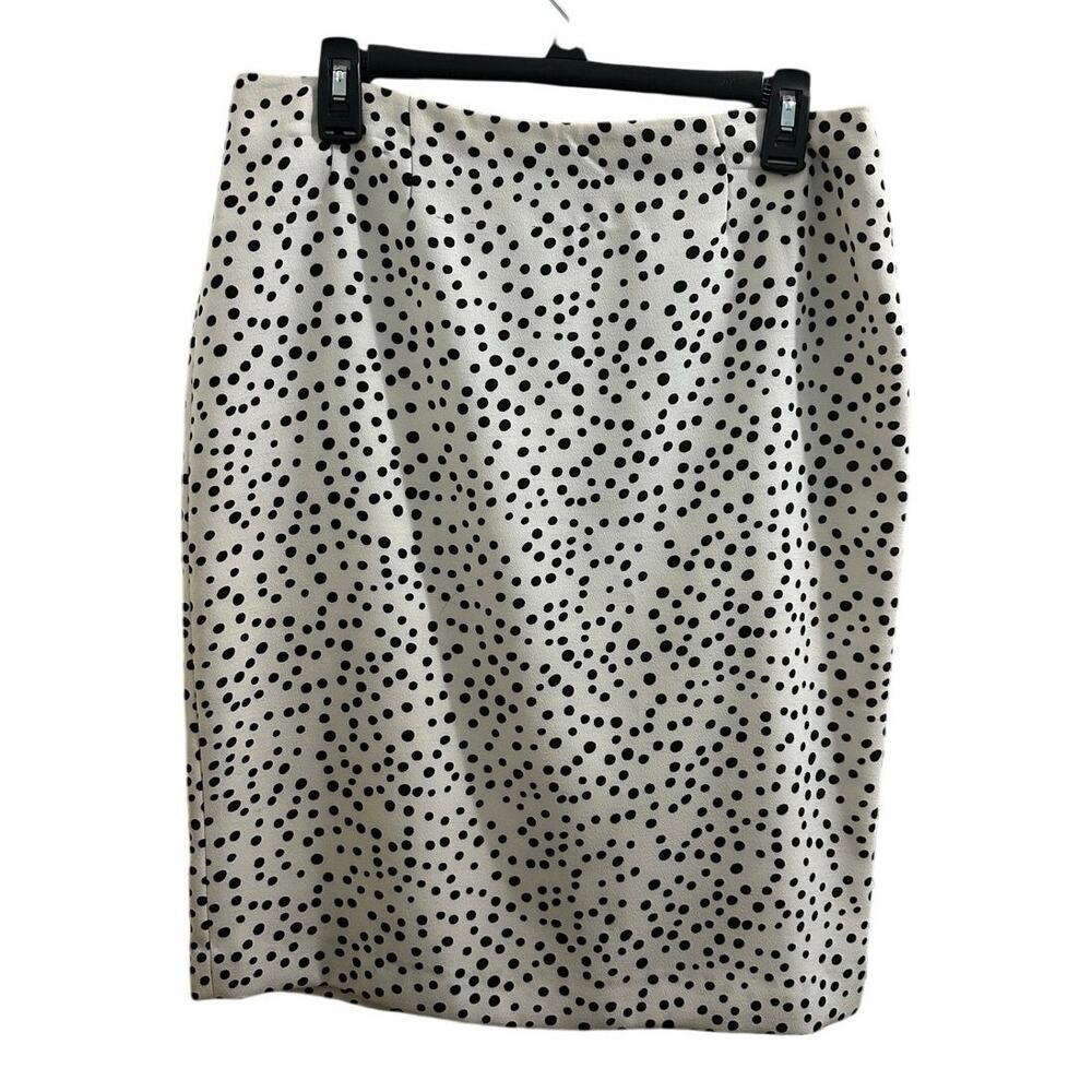 Kasper White Dotted Pencil Skirt Suit Lined & Fitted Dotted 8 Polkadots